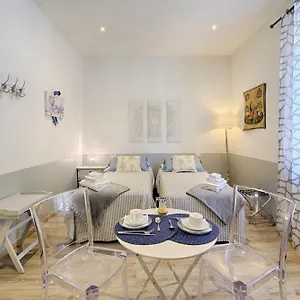 לינה וארוחת בוקר Vip, סיינה
